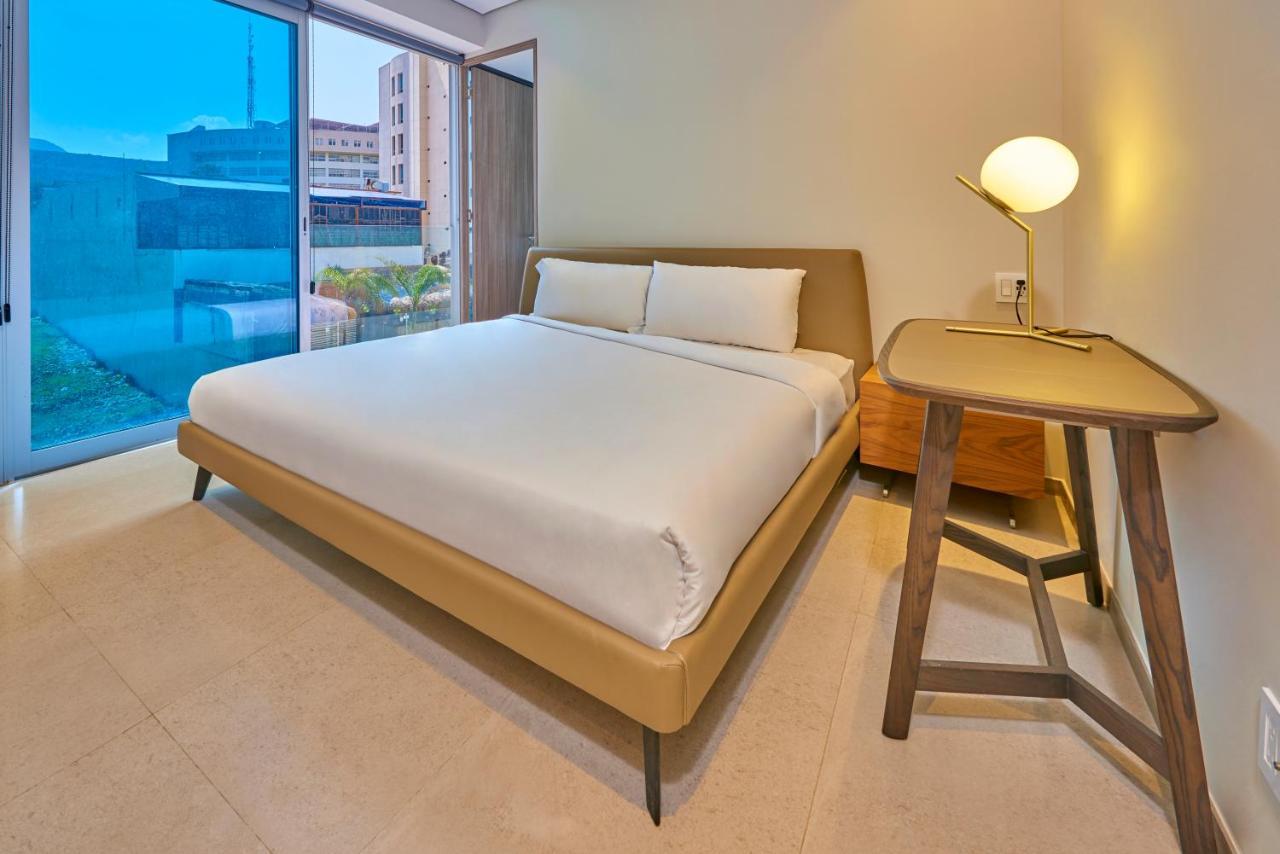 Park Life Queretaro Aparthotel Ngoại thất bức ảnh
