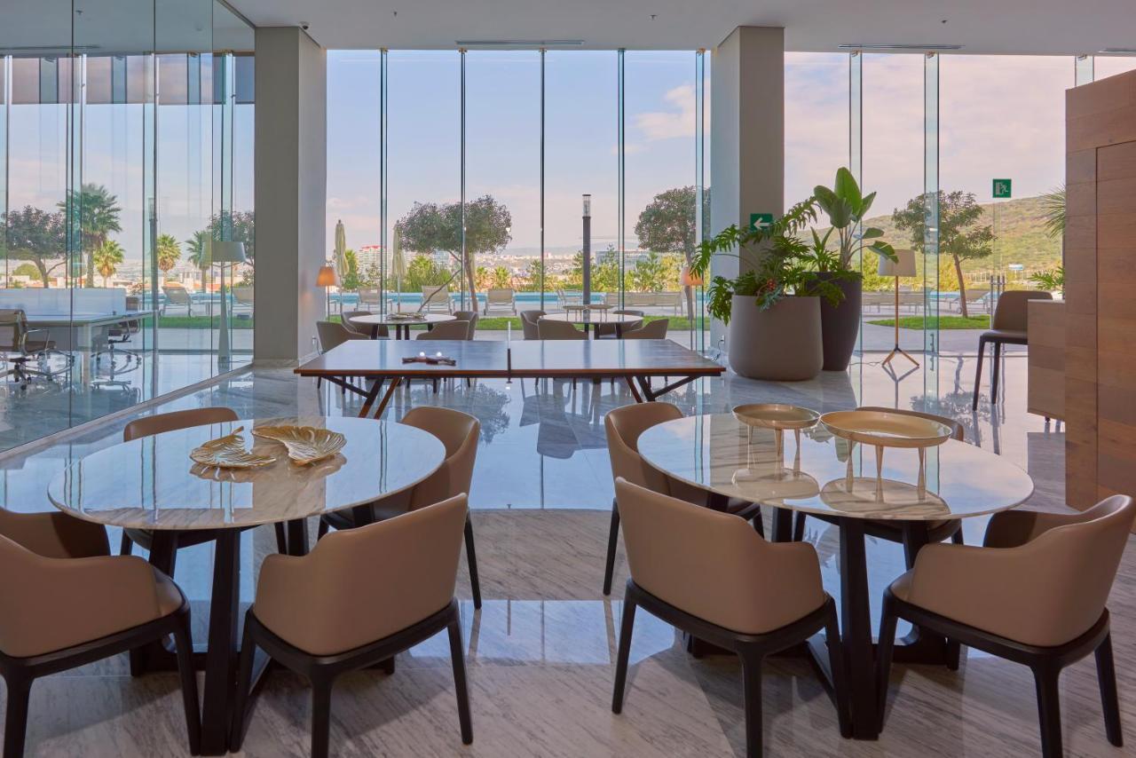 Park Life Queretaro Aparthotel Ngoại thất bức ảnh